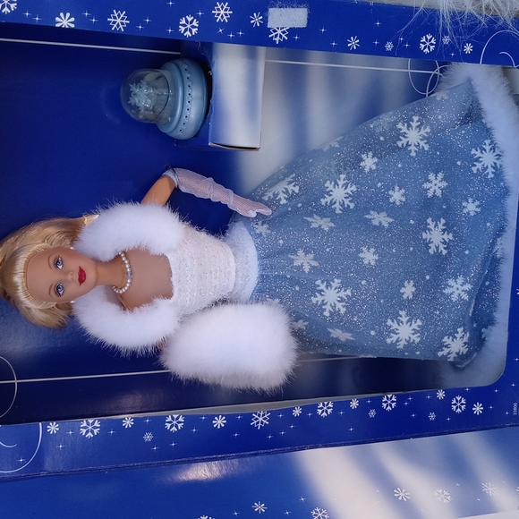SNOW SENSATION BARBIE 1998 WITH ORIGINAL BOX - Picture 2 of 12